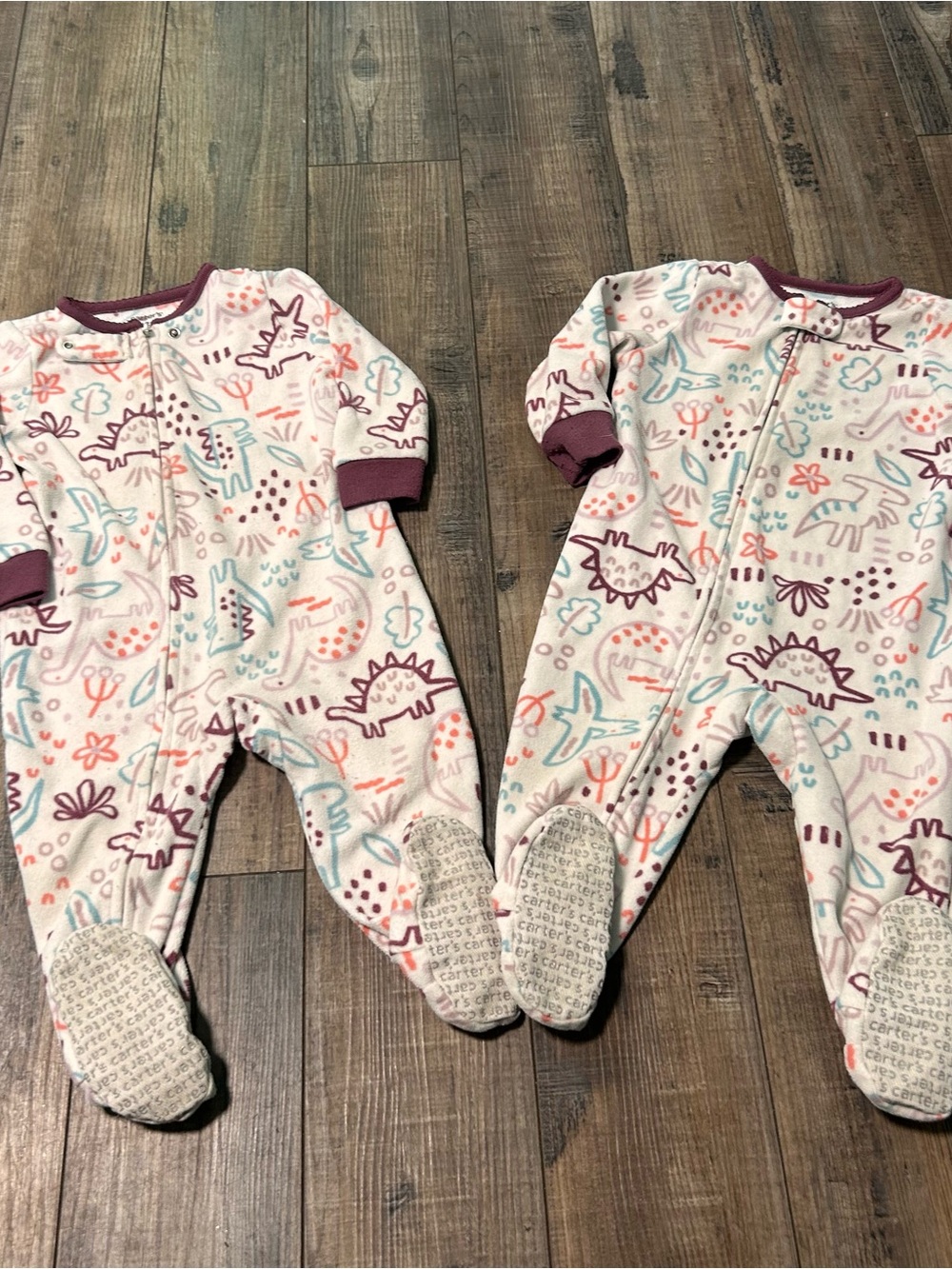 Twin Girls Carter’s Pajama PJs Footie Fleece 2 Way Zip Jammies Sz 12M Dinosaur